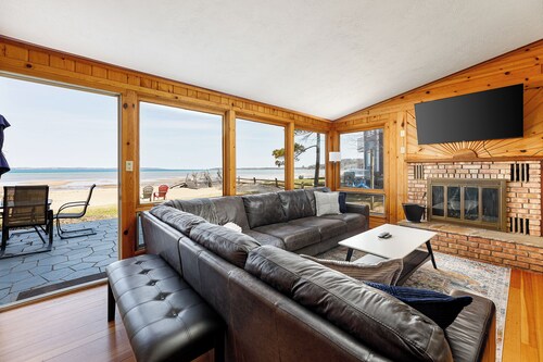 The Tides on East Bay