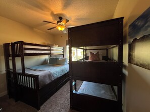 3 bedrooms, free WiFi, bed sheets