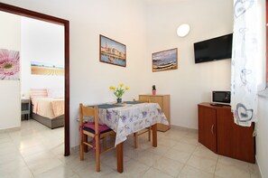 1 bedroom, internet