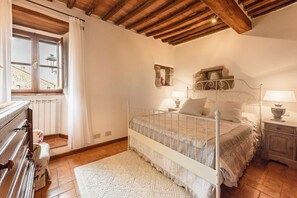 2 chambres, fer et planche à repasser, lit parapluie, Wi-Fi