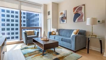 Apartment, Pets Allowed | Living area