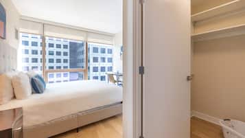 Apartment, Pets Allowed | 1 bedroom, desk, laptop workspace, iron/ironing board