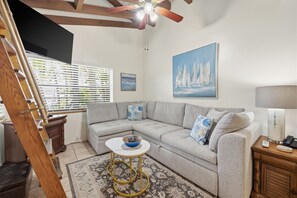 Smart TV - Beachfront Rental w/ Ocean Views (Palm Beach Shores)
