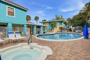Pool - Beachside Rental w/ Full Kitchen (Palm Beach Shores)