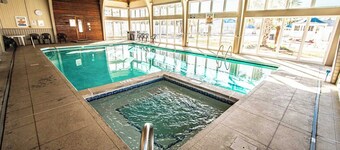 2BR Townhouse w/ Whirlpool in New Bern