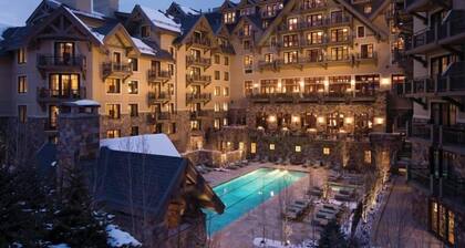 The Four Seasons, Vail - Hotel Room With Two Double Beds