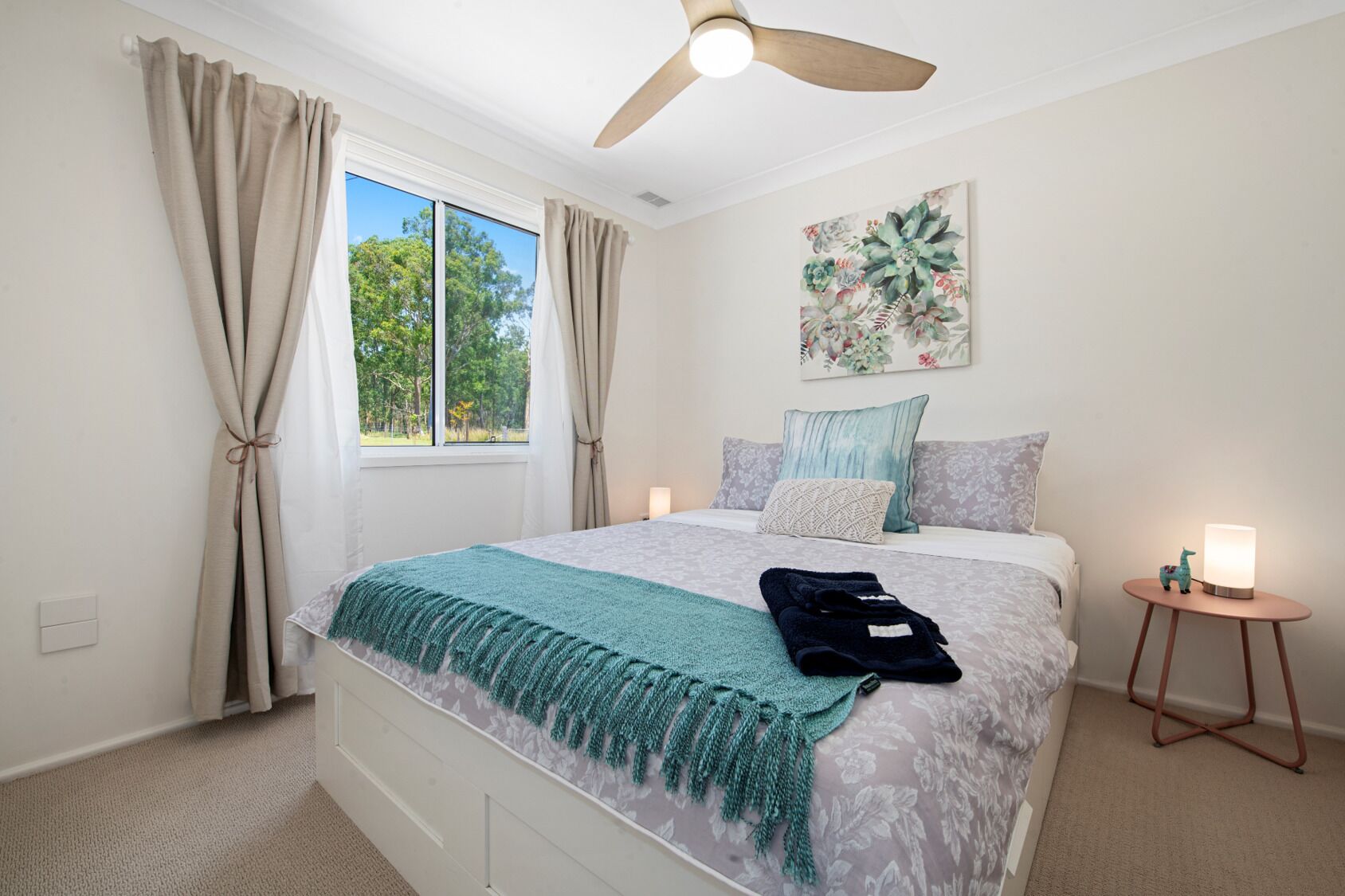 Rumah, dapur, pemandangan kebun | 3 kamar tidur, tirai kedap cahaya, dan setrika/meja setrika