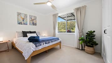 3 bedrooms, blackout curtains, iron/ironing board, free WiFi