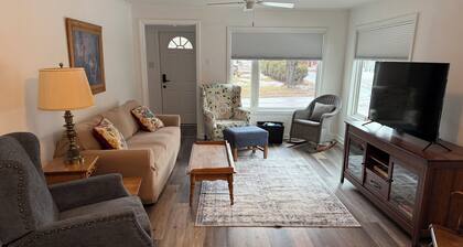 Charming 3-bedroom house with WiFi and AC in Gwinn