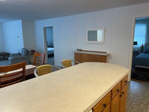 3 Schlafzimmer, BĂŒgeleisen/BĂŒgelbrett, WLAN, BettwĂ€sche