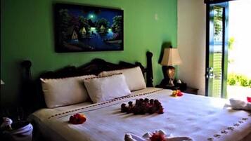 1 chambre, fer et planche à repasser, Wi-Fi gratuit, draps fournis