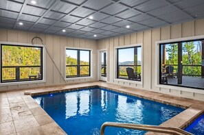 Sisäuima-allas, lämmitetty uima-allas