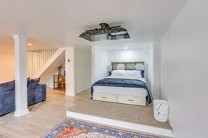 1 habitación, escritorio, tabla de planchar con plancha y wifi 