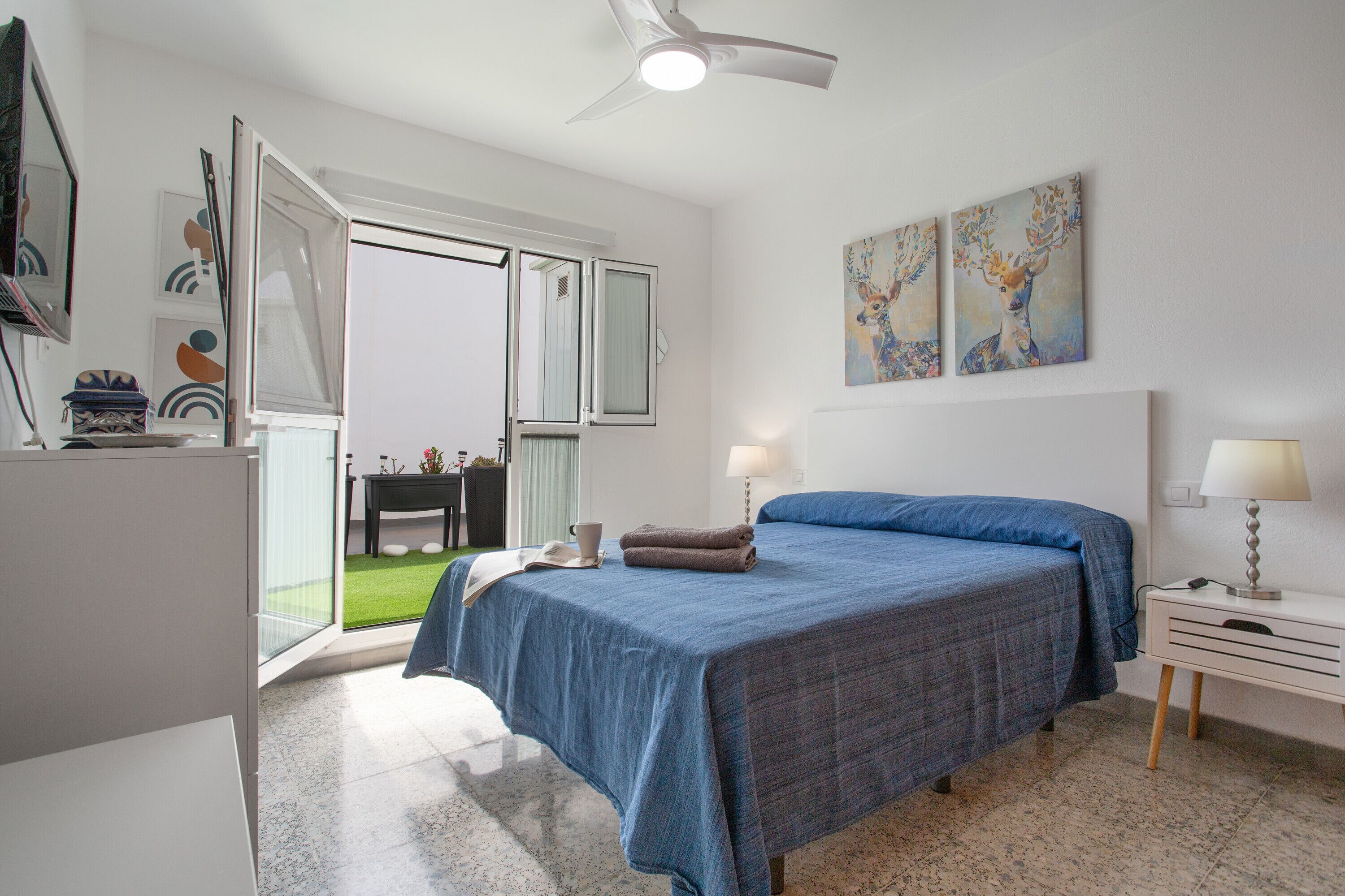 2 chambres, fer et planche à repasser, Wi-Fi gratuit, draps fournis