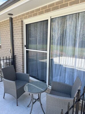 Terrace/patio - Stay and Relax 2 - is a private, new stylish cottage, in the Southern Highlands (Colo Vale)