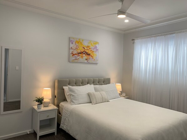 2 bedrooms, iron/ironing board, WiFi, bed sheets