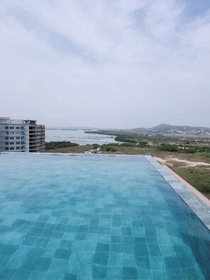 Udendørs pool