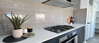 KozyGuru | Pakenham | Comfortable 4-Bedroom House