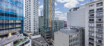 3 Double 1 Single 2 Sofa Beds apartment