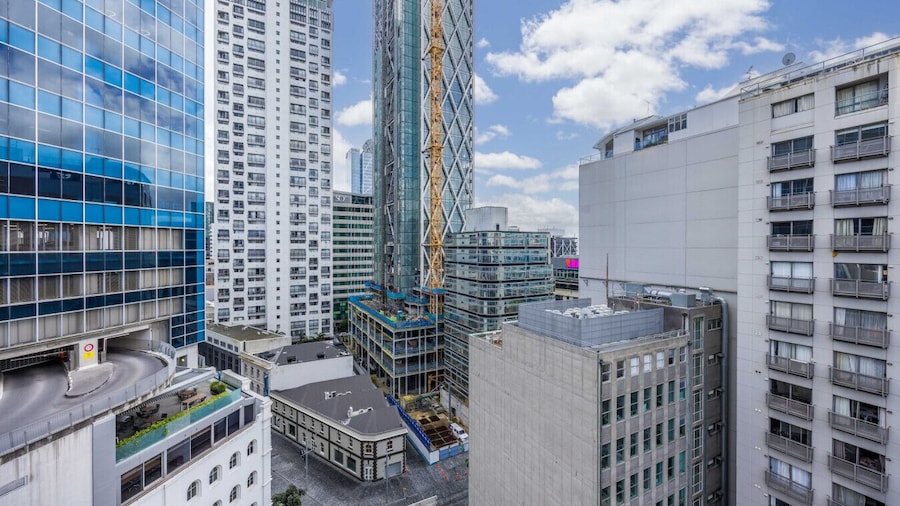 3 Double 1 Single 2 Sofa Beds apartment