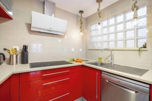 Fridge, microwave, oven, stovetop