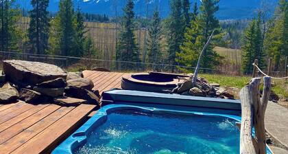 Privacy with Peaceful Mountain Views,River beach.Nature and Smither's ammenities