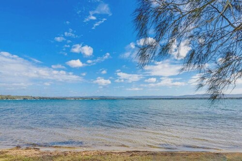 Casuarina Waters - Views over Lake Macquarie