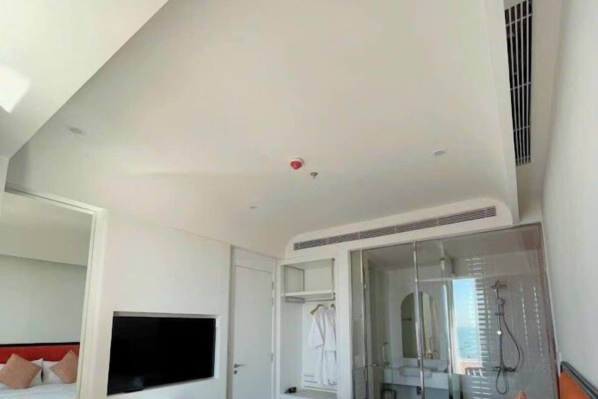 Luxury Apartment, 2 Bedrooms, Balcony, Sea View