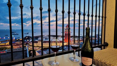 Azure Premium Apartments