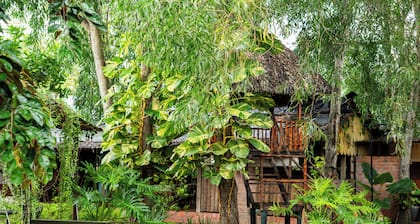 Bình An Village