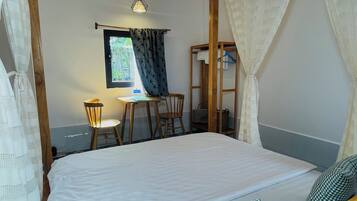 Standard Double Room, Garden View | Desk, laptop workspace, blackout drapes, free WiFi