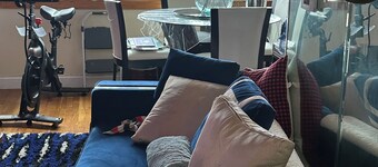 Charming 1-bedroom with WiFi and central AC in Brooklyn