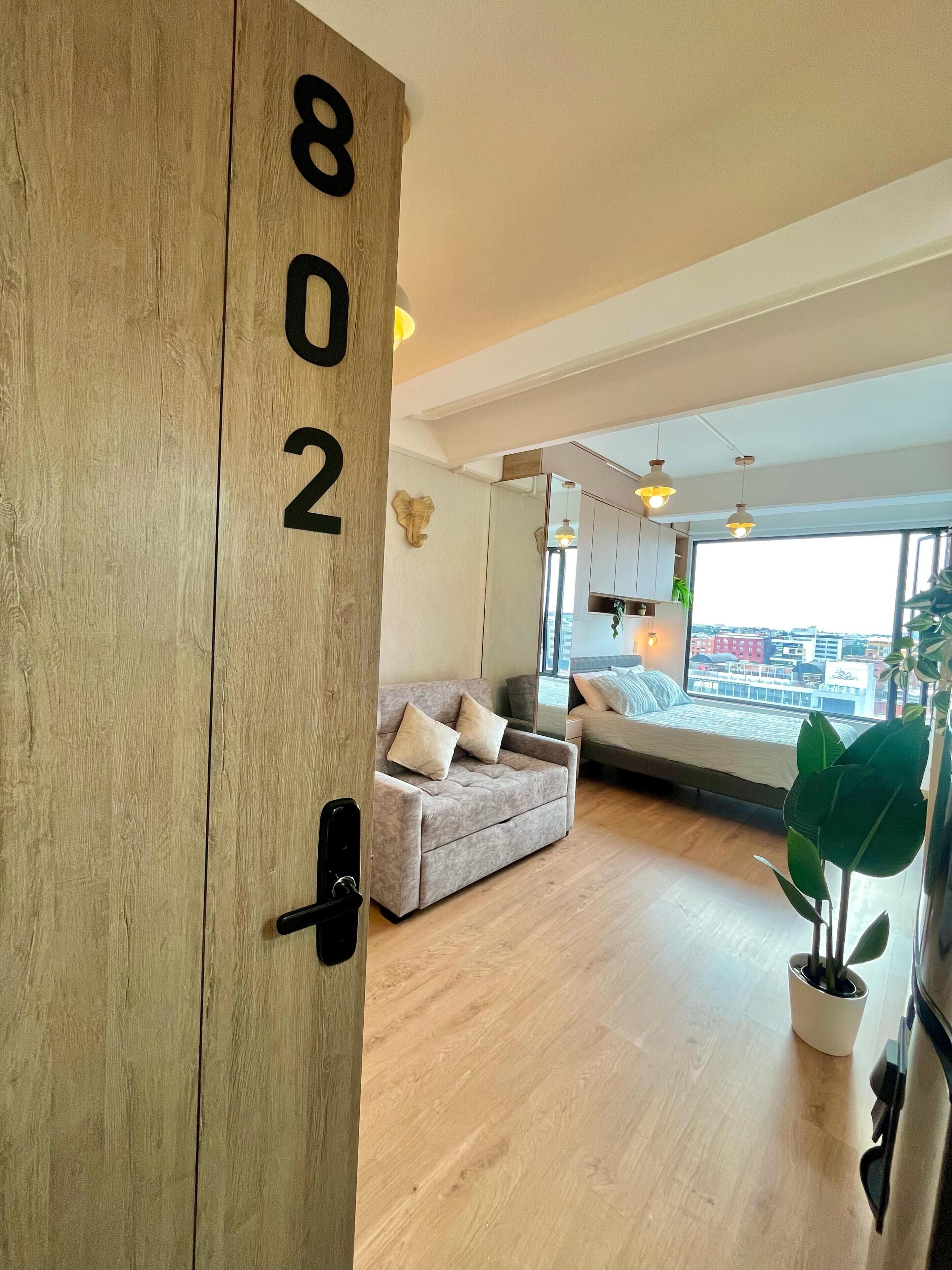 1 slaapkamer, een strijkplank/strijkijzer, wifi, beddengoed