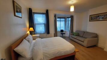 2 bedrooms, WiFi, bed sheets