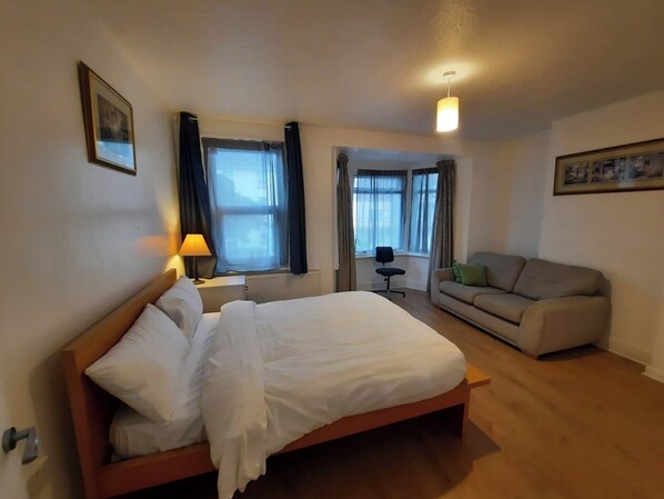 2 Schlafzimmer, WLAN, Bettwäsche