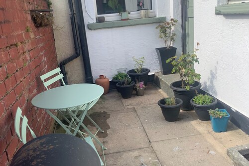 Sleeps 7 Home Blackpool w/Free Parking, BBq, WiFi