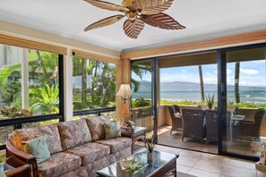TV - Kahana Village 31 Spacious Direct Oceanfront 3BD Condo (Lahaina)