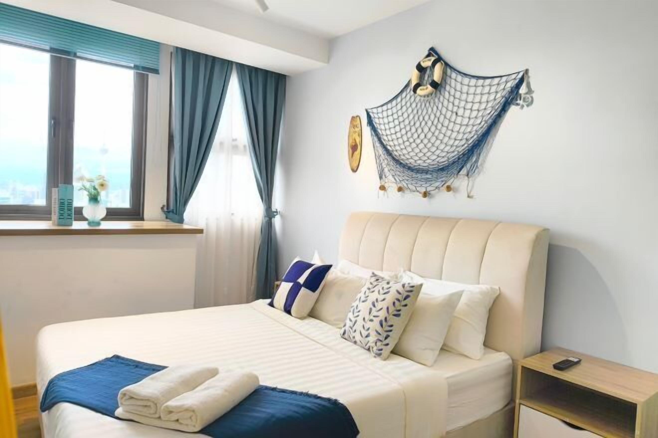 Free WiFi, bed sheets