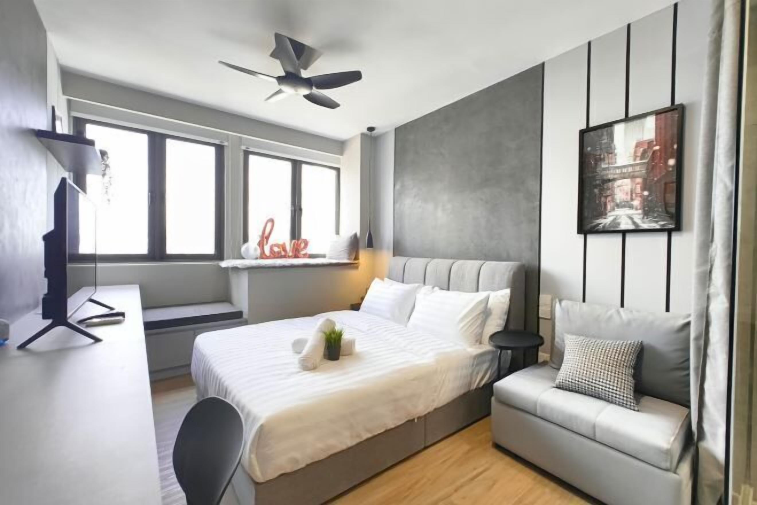 Free WiFi, bed sheets