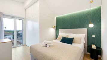 1 bedroom, iron/ironing board, internet, bed sheets