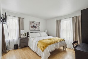 2 chambres, fer et planche à repasser, Wi-Fi gratuit, draps fournis