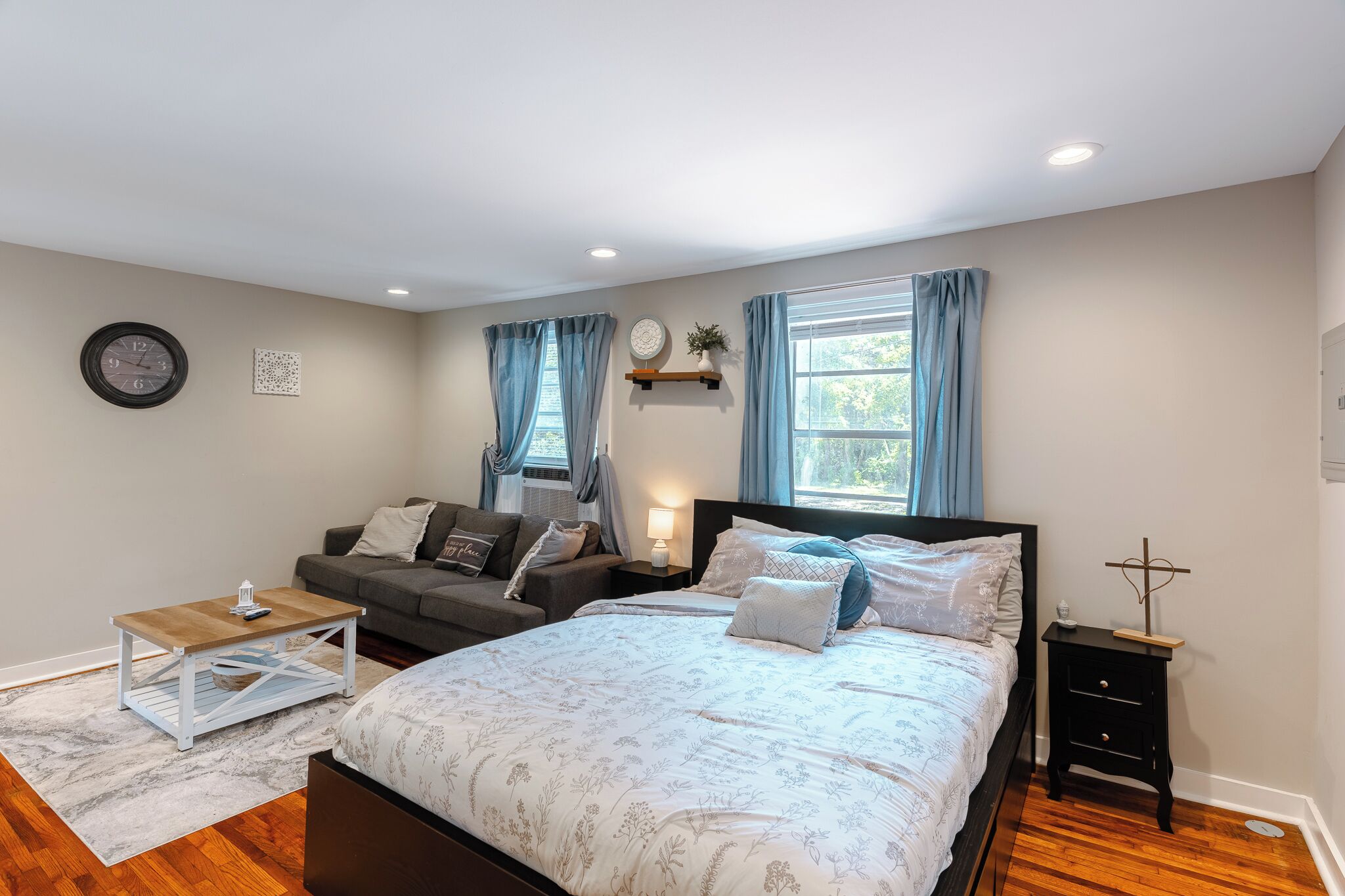 熨斗/熨衣板、WiFi、床单