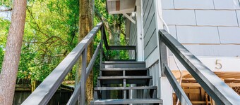 Charming studio in delightful Midtown Mobile with AC