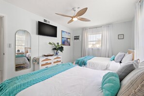 2 bedrooms, iron/ironing board, free WiFi, bed sheets