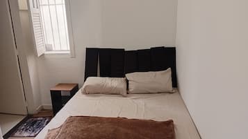 1 bedroom, desk, free WiFi, bed sheets