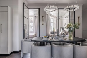 In-room dining - So Soho (Kraków)