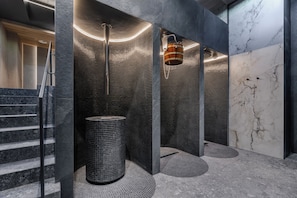 Spa - So Soho (Kraków)