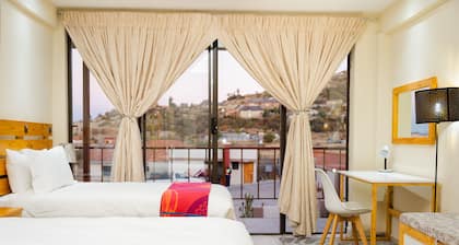 Thabeng Hotel