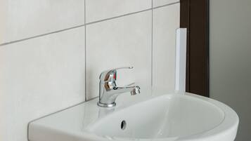 Artículos de higiene personal gratuitos, toallas, jabón y champú