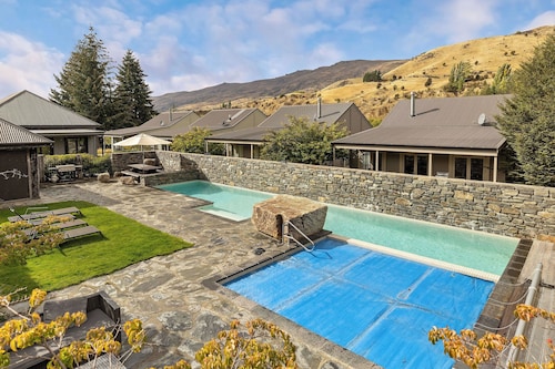 Cardrona Retreat, Resort spa & swimming pool